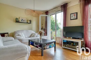 Apartment in Montmorency (95160)