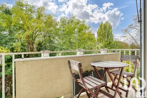 Apartment in Montmorency (95160)