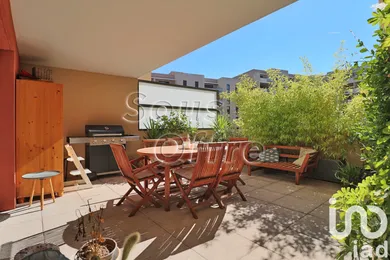 Apartment at Aix-en-Provence (13100)