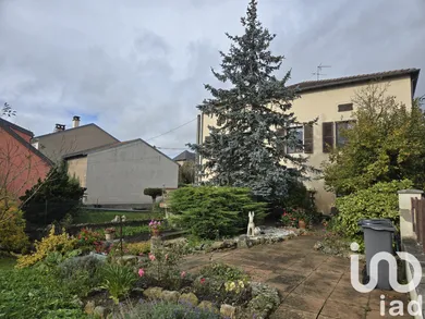 Building at Bainville-sur-Madon (54550)