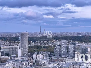 Apartment at Puteaux (92800)