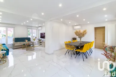 House at Thourotte (60150)