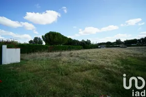 Building plot at Larra (31330)