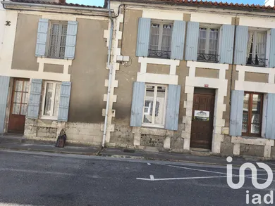 House in Coteaux-du-Blanzacais (16250)