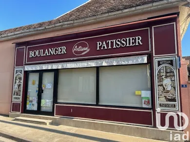 Village house at Clérey (10390)