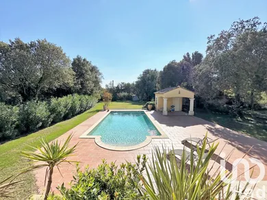 House at Uzès (30700)