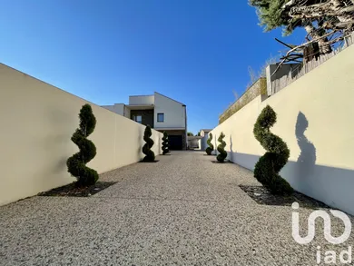 Maison d'architecte à Saint-Drézéry (34160)