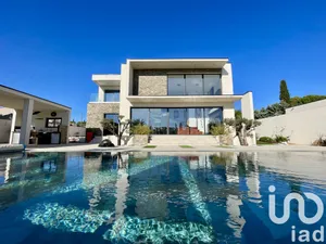 Architectural house in Saint-Drézéry (34160)