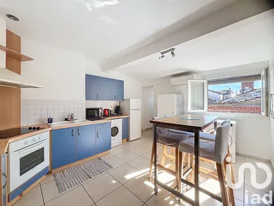 Apartment in Bordeaux (33100)