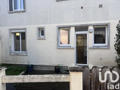 Apartment at Pont-l'Évêque (14130)