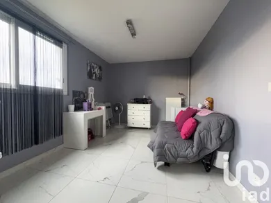 Apartment in Sucy-en-Brie (94370)