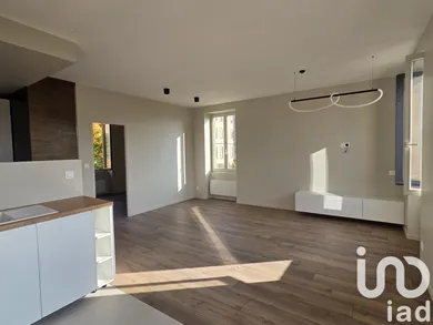 Apartment in Alix (69380)