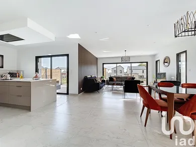 House in La Chapelle-des-Fougeretz (35520)