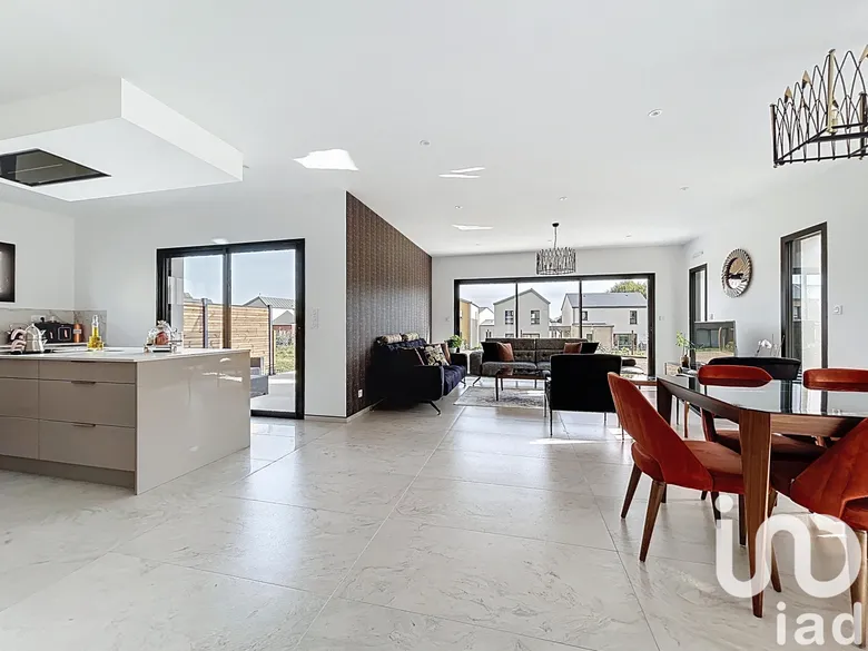Maison 6 pièces 172 m² · à La Chapelle-des-Fougeretz · 172 m² · 514 000 €