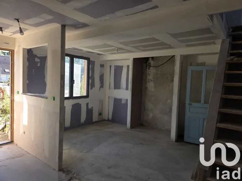 Maison 3 pièces 70 m² · à Saint-Lyé · 70 m² · 115 000 €