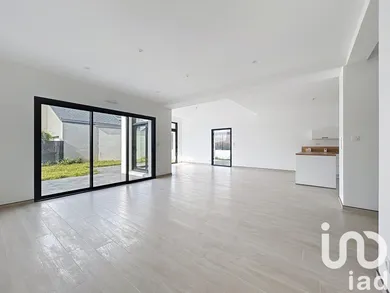 Maison à La Mézière (35520)