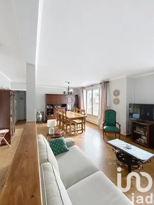 Apartment at Tinqueux (51430)