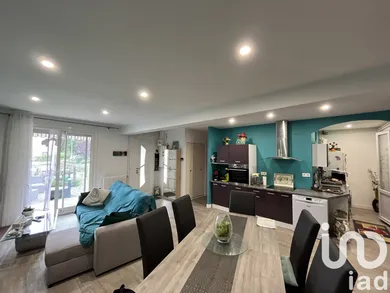 House in Tabre (09600)