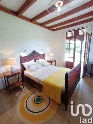 Architectural house in Saint-François (97118)