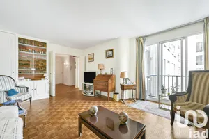 Apartment at Paris (75017)