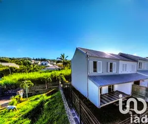 House in saint pierre (97410)