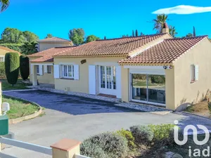 House at Roquebrune-sur-Argens (83520)