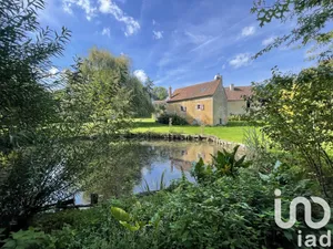 Maison de campagne à Saint Aubin des coudrais (72400)