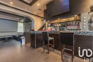 Immeuble à Devant-les-ponts (57050)