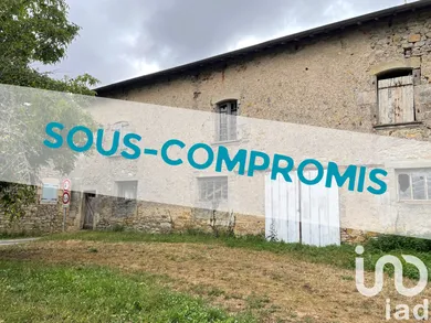 Grange à Vailhourles (12200)