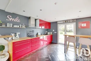 Traditional house at Igny (91430)