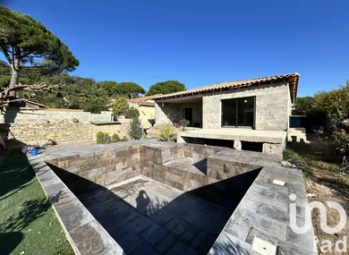 House in Tresques (30330)