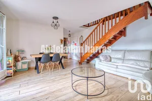 Duplex à Villeneuve-la-Garenne (92390)