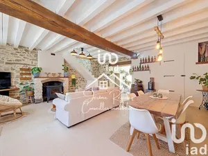 House at Lévignen (60800)