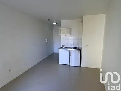 Studio à Saint-Denis (93200)