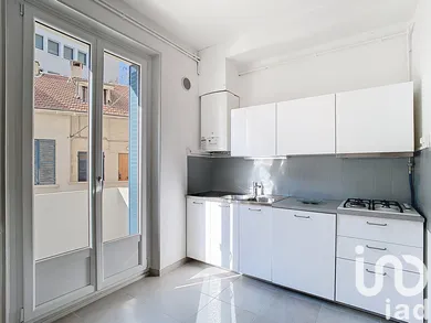 Apartment in Grenoble (38000)
