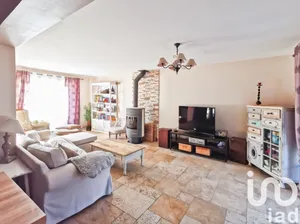 Maison à Combs-la-Ville (77380)