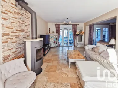 House in Combs-la-Ville (77380)