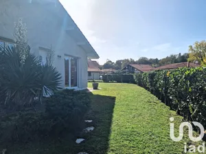 House in Saint-Pierre-du-Mont (40280)