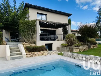 Architectural house at Les Côtes-d'Arey (38138)