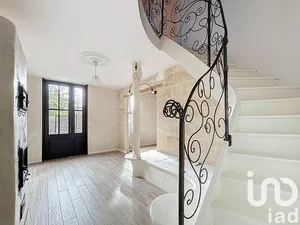 Maison traditionnelle à Montpeyroux (24610)