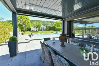 Architectural house in Oyonnax (01100)