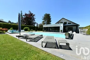 Architectural house at Oyonnax (01100)