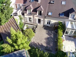 Apartment at Chevreuse (78460)