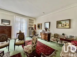 Apartment at Paris (75016)