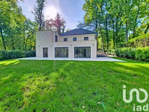 House at Saint-Fargeau-Ponthierry (77310)