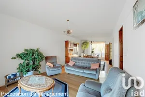 Traditional house at Noisy-le-Grand (93160)