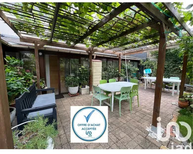 Building at Angers (49100)