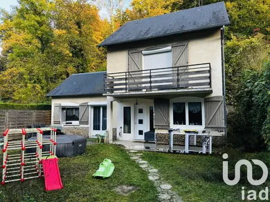 House at Pont-Sainte-Maxence (60700)