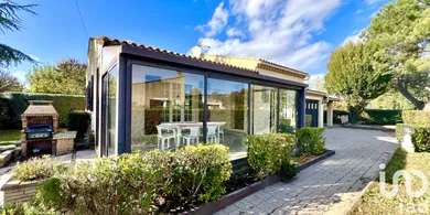Traditional house at L'Isle-sur-la-Sorgue (84800)