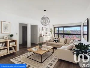 Apartment at L'Haÿ-les-Roses (94240)